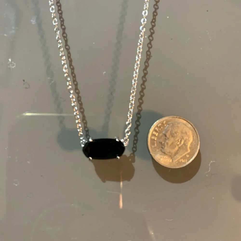 KENDRA SCOTT Ever Black stone rhodium Pendant Necklace